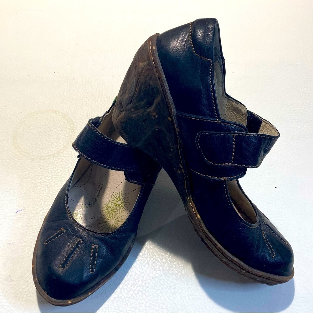 EL NATURALISTA Sz 38 Wedge Mary Janes Velcro Closure Leather Sandals Shoes